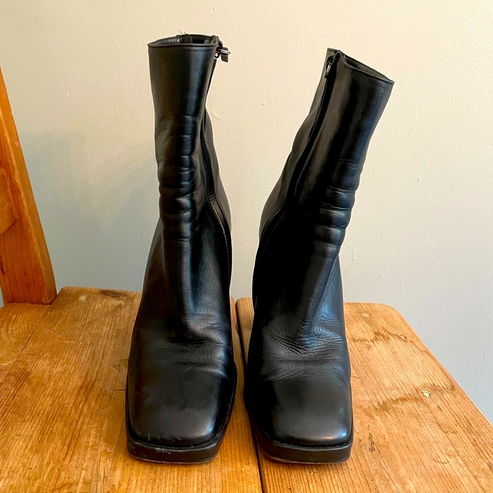Stunning Gucci boots